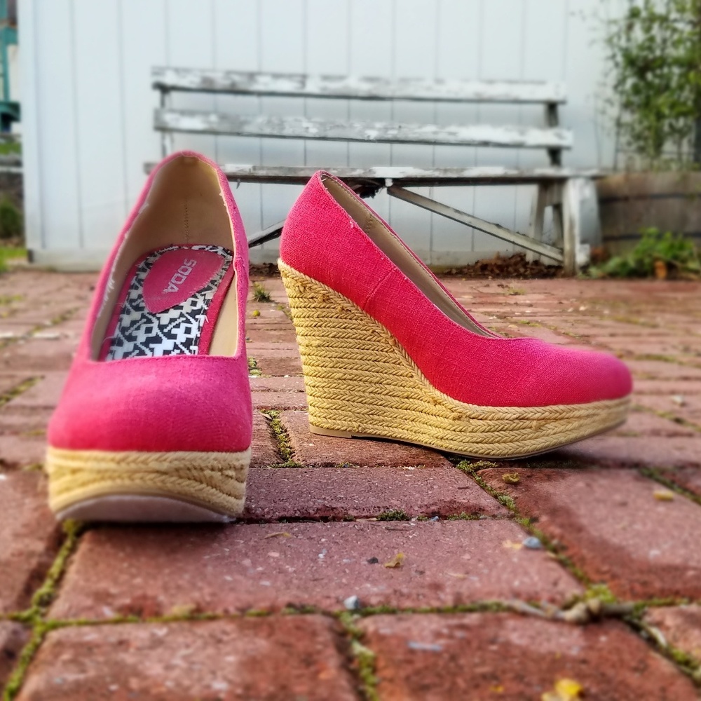 Soda brand boho pink canvas jute rope heel